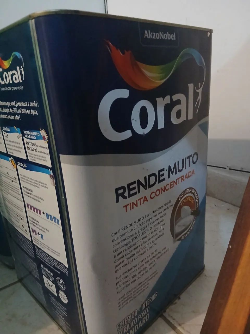 Tinta coral rende muito