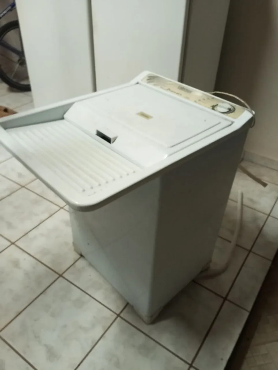 Tanquinho de lavar roupa
