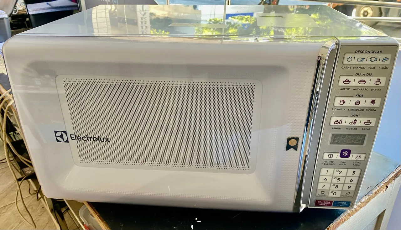 Micro-ondas Electrolux 34 Litros
