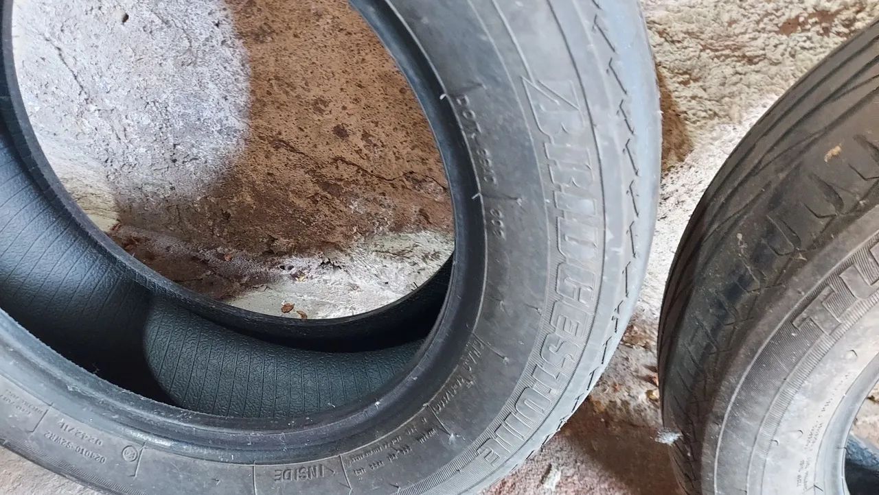Pneu aro 15 Bridgestone 185/65 - Foto 3