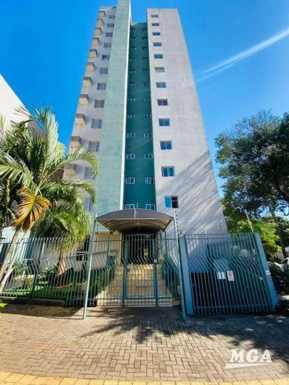 Apartamento em Edificio Foz Residence Service