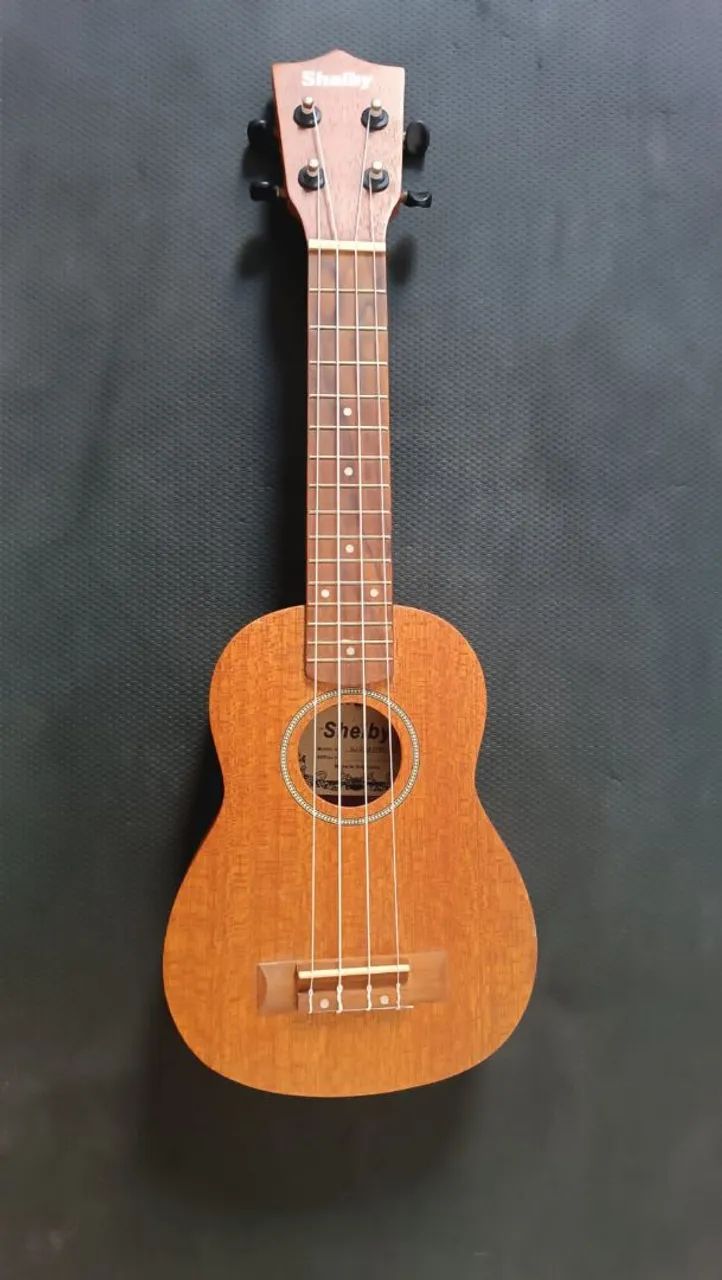 Ukulele Shelby
