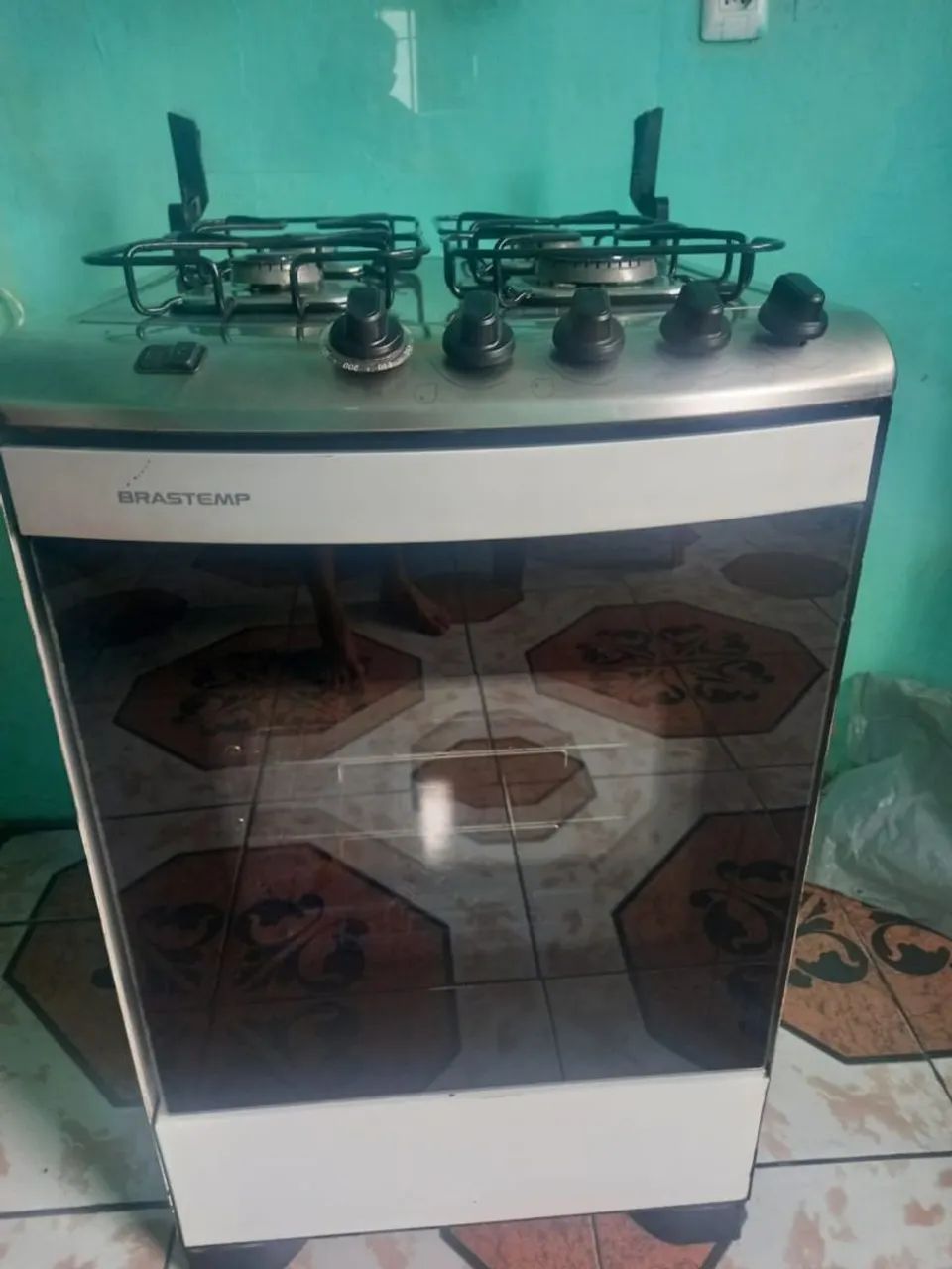 Vendo Fogão Brastemp 4 Bocas e Forno em perfeitas condições 