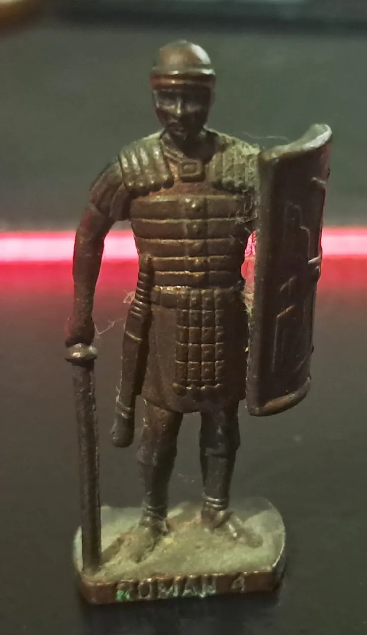 Miniatura de Metal Romano Kinder-Ovo 1993/1998