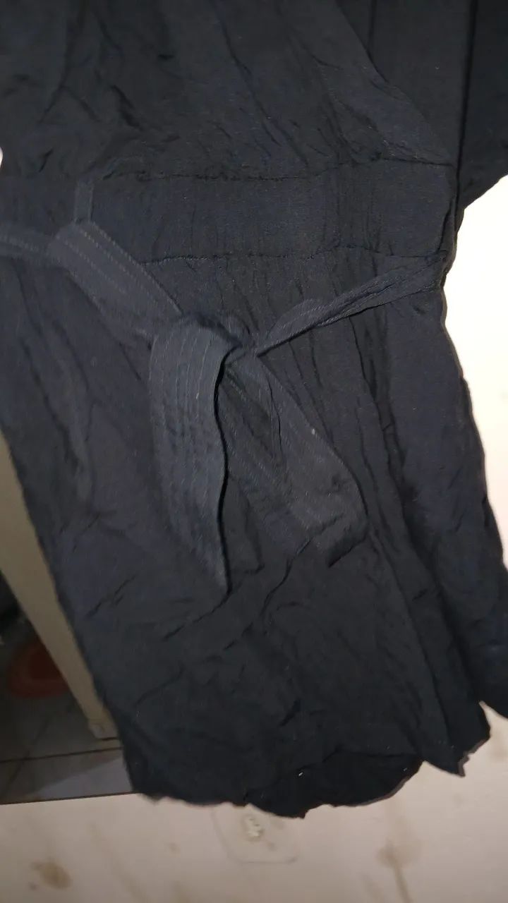 Macacão preto com manga 3/4 - Foto 2