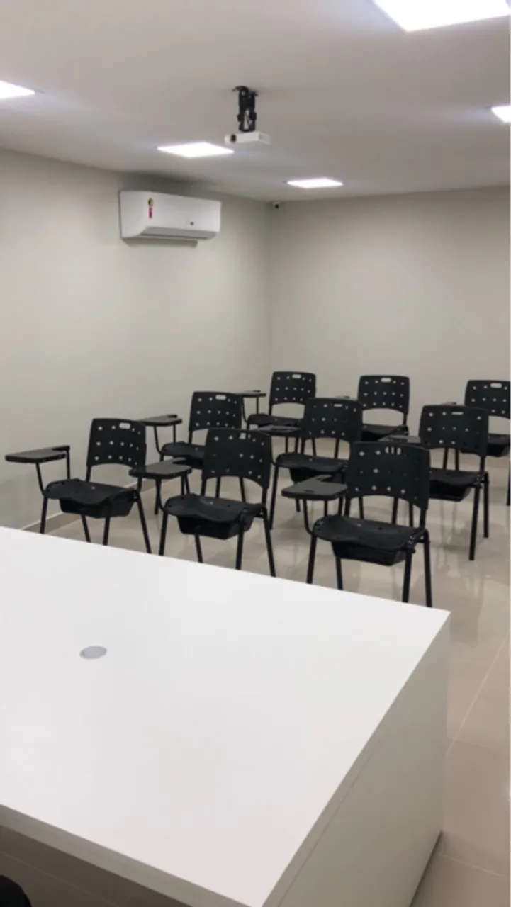 Cadeiras universitárias para auditório ou sala de aula