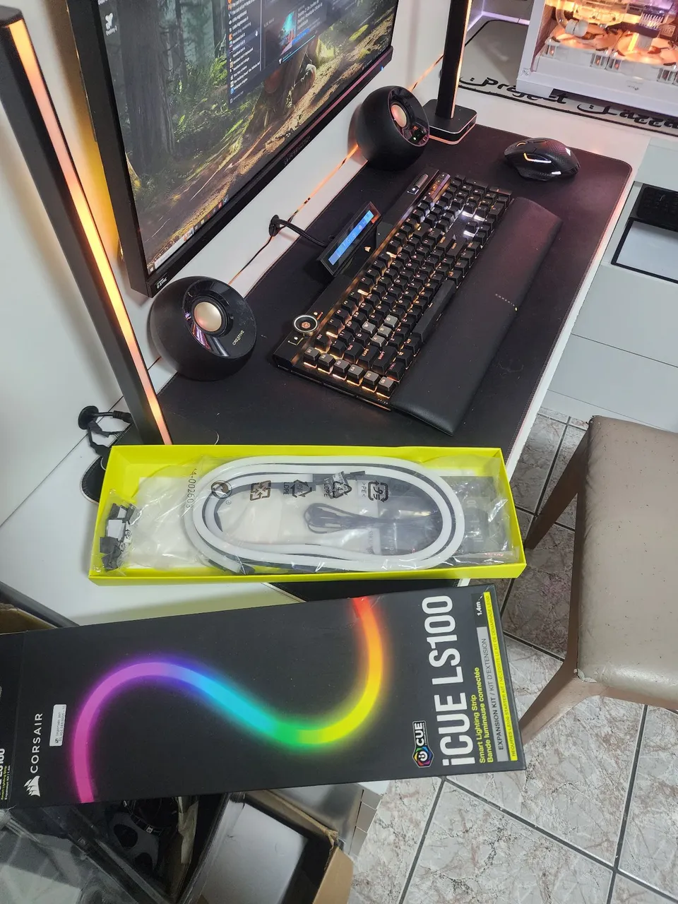 Kit Extensão Iluminação Corsair iCUE LS100 (1.4 mts)