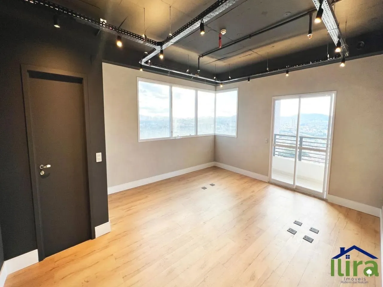 Sala Comercial de 41m² No Comercial Jardins Do Brasil Em Osasco,sp