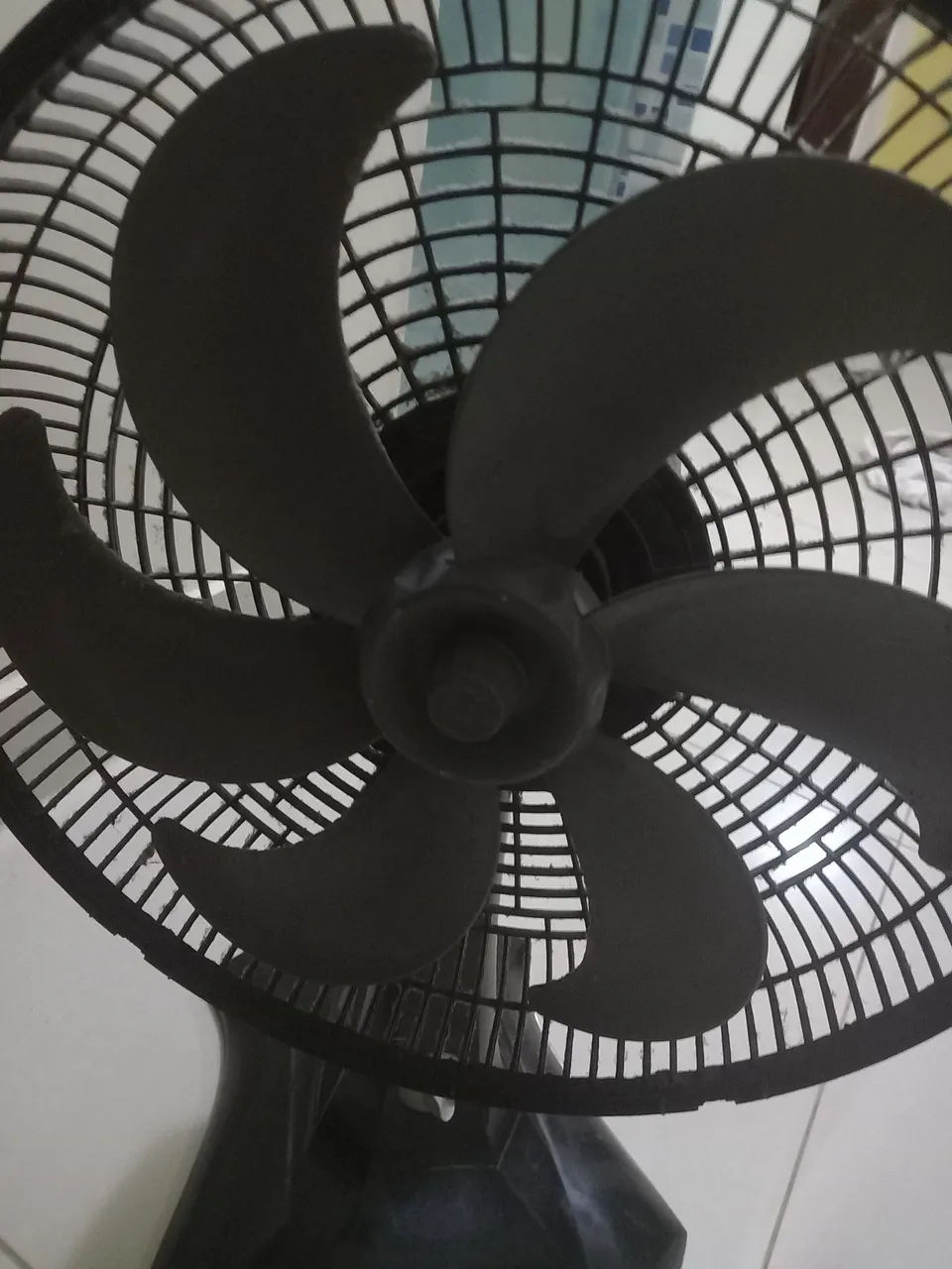 Ventilador de mesa valor 100,00