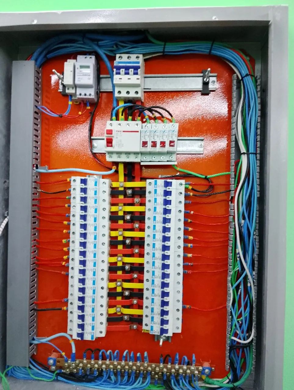 Eletricista instalação e manutenção elétrica Predial e residencial  - Foto 2