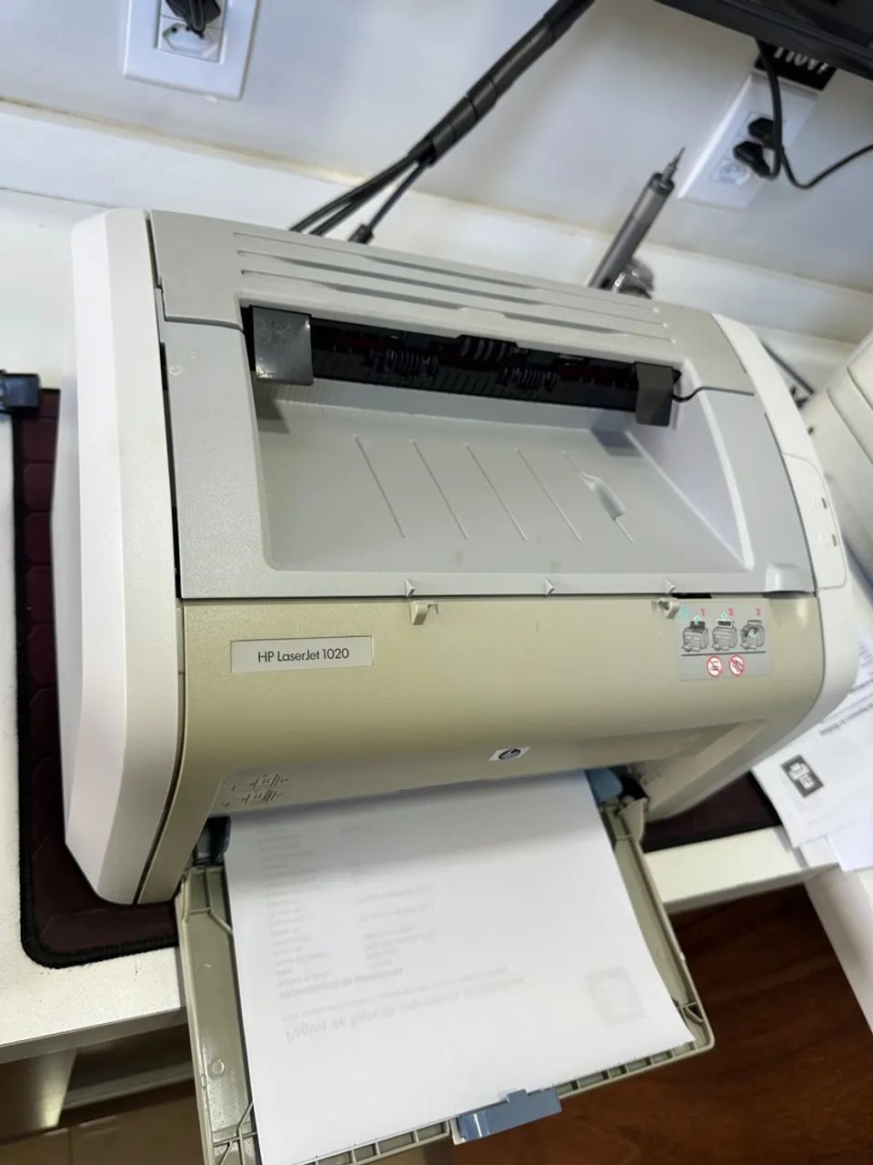 Impressora HP LaserJet 1010 - Foto 2