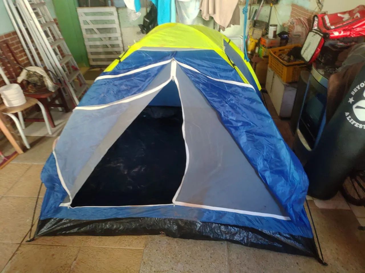 Barraca de Camping Azul e Amarelo 4 LUGARES - Foto 2