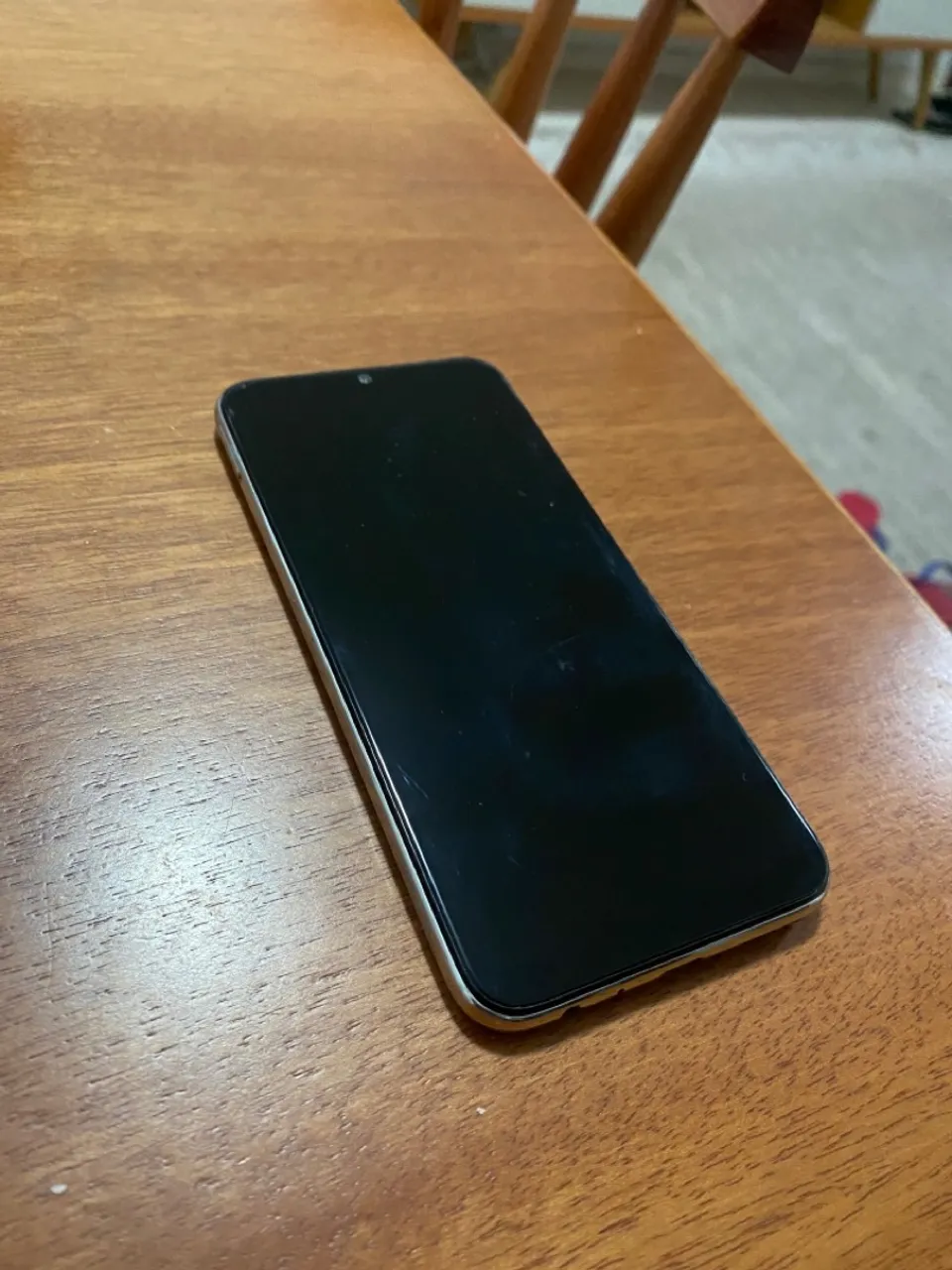 Celular em perfeito estado !!