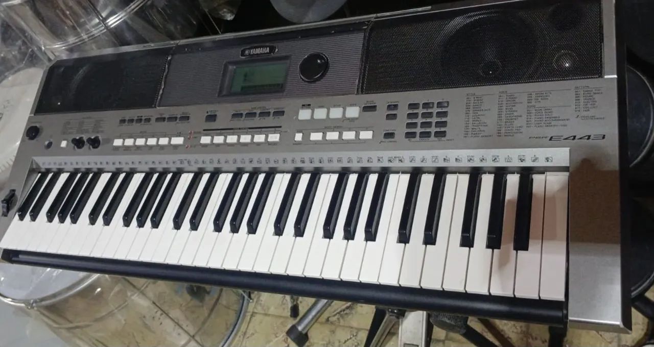 Teclado yamaha Psr E443 na Musical Brother - Instrumentos musicais