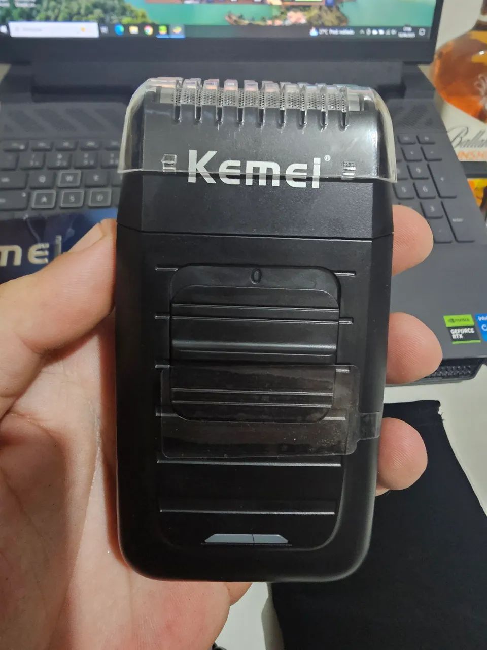 Aparelho de Barbear Kemei KM-1102 - Foto 2