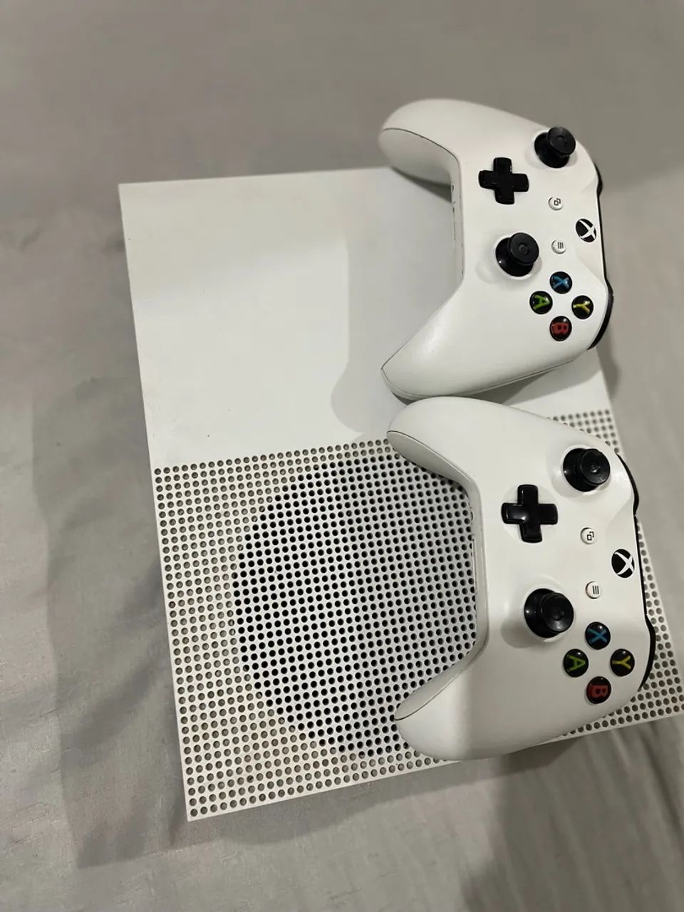 Xbox One S 1TB de memória  - Foto 3