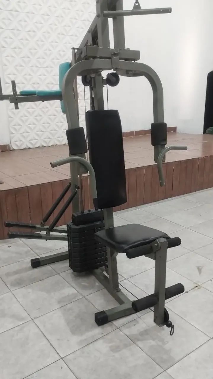 Aparelho de musculação completo