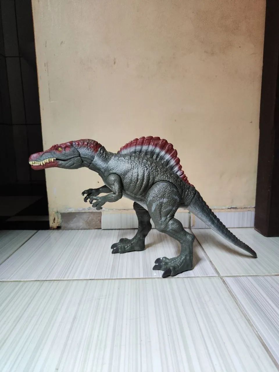 Dinossauro Jurassic world espinossauro Mattel
