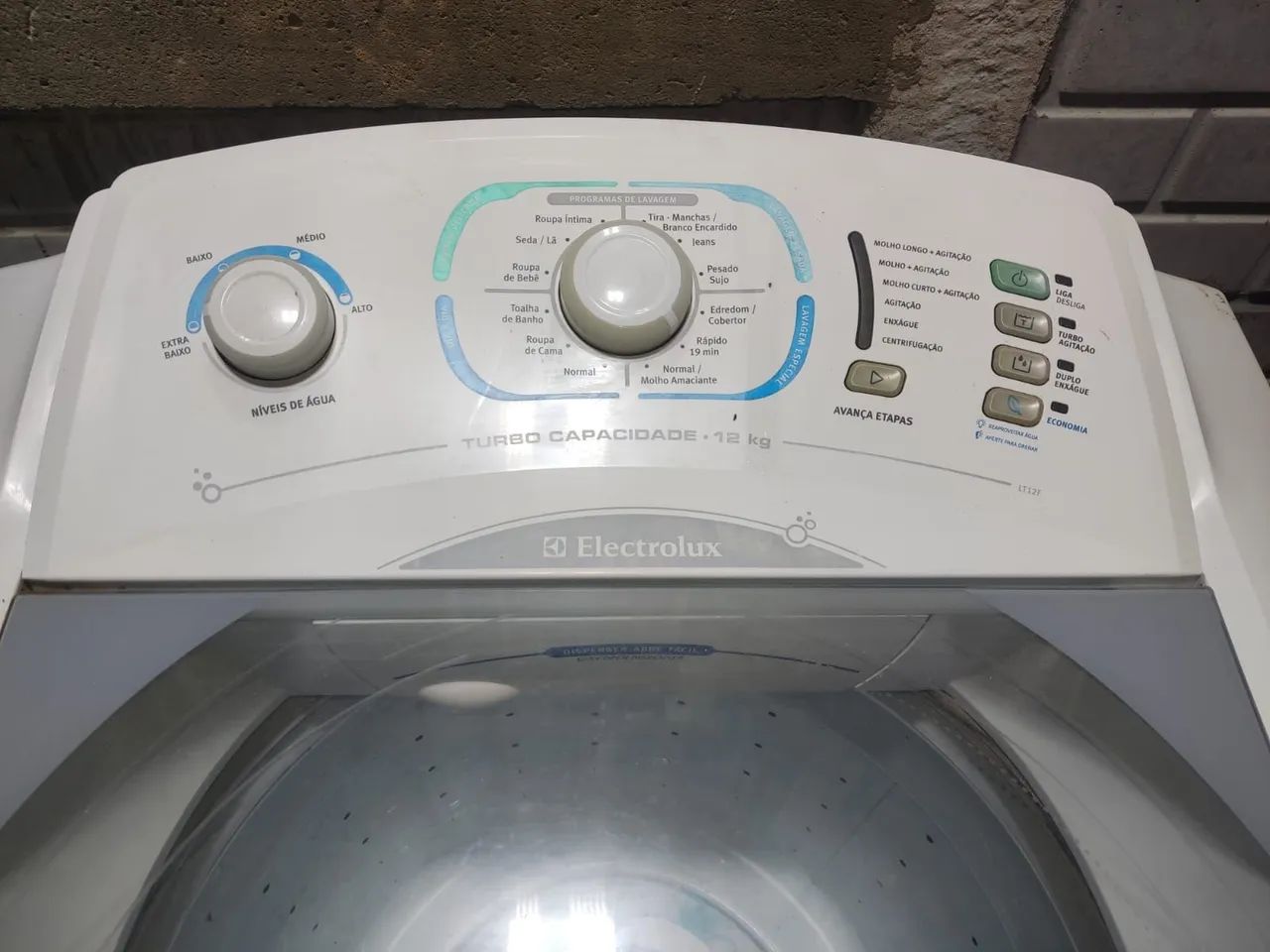 MAQUINA DE LAVAR ROUPAS ELETROLUX. 64317477005186121