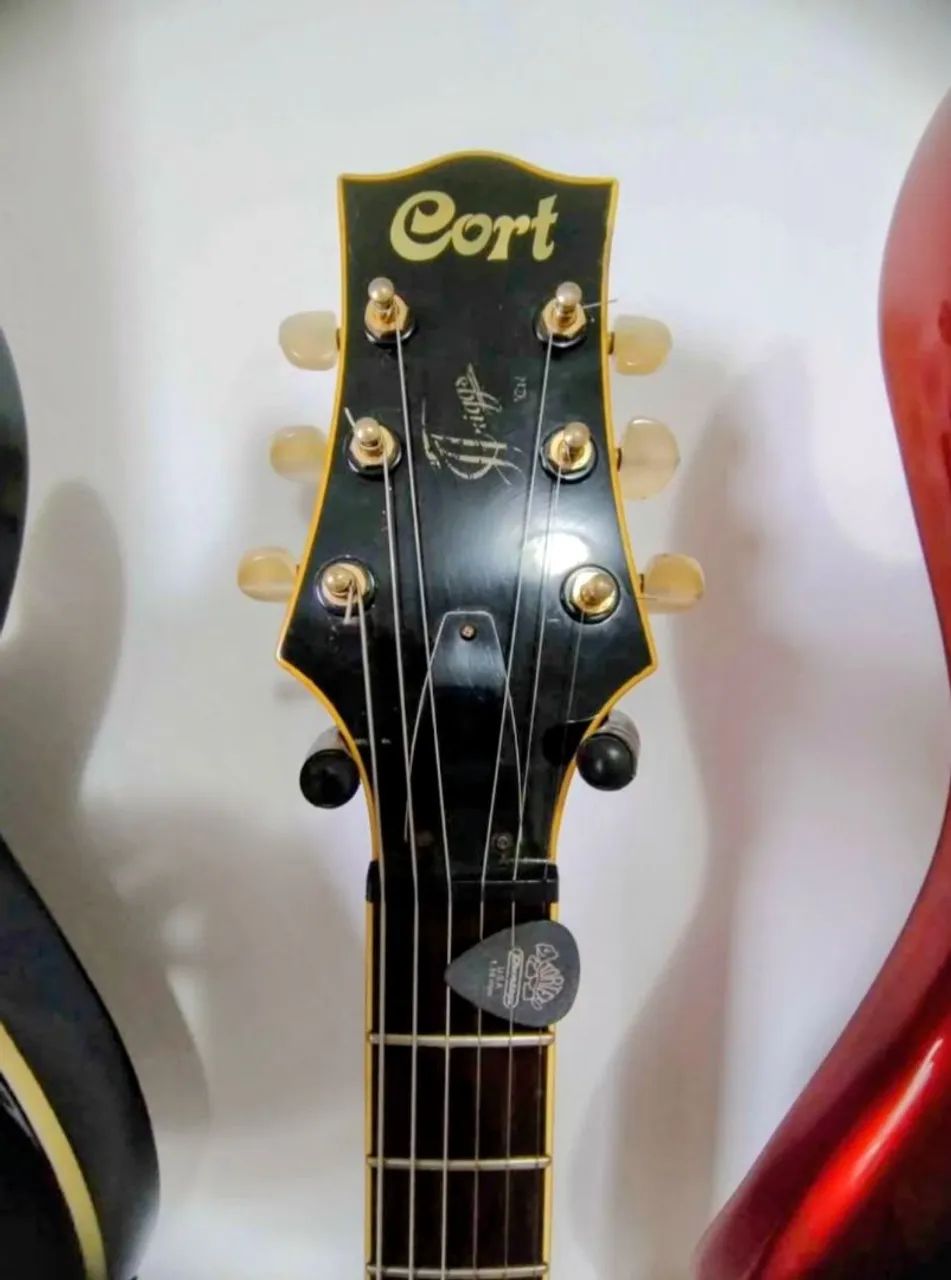 Guitarra Semi acústica Cort Jim Triggs Bigsby original  - Foto 5