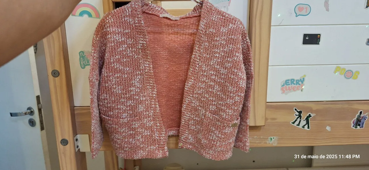 Cardigan Infantil Rosa com Detalhes em Branco
