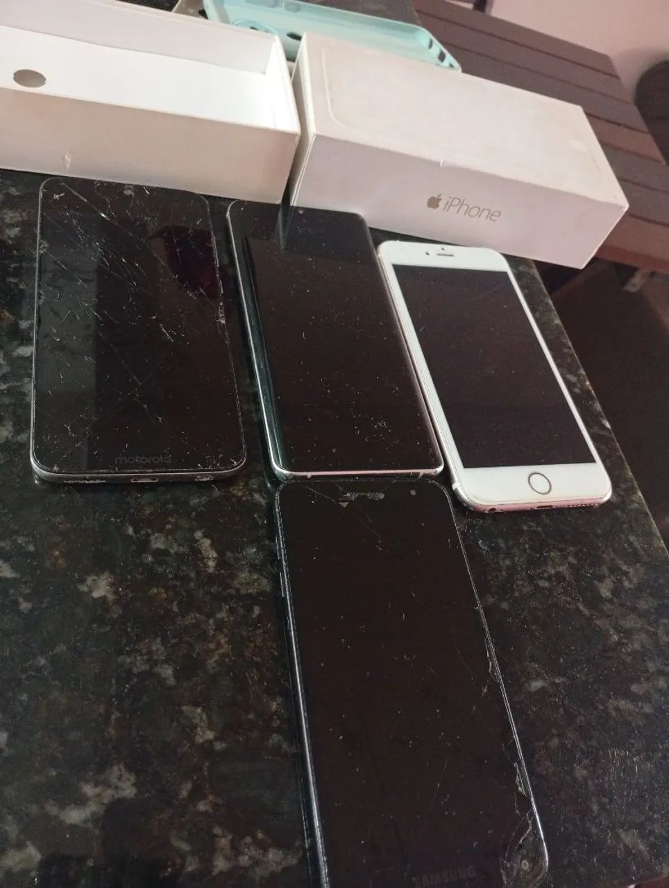 Celular retirar peças 