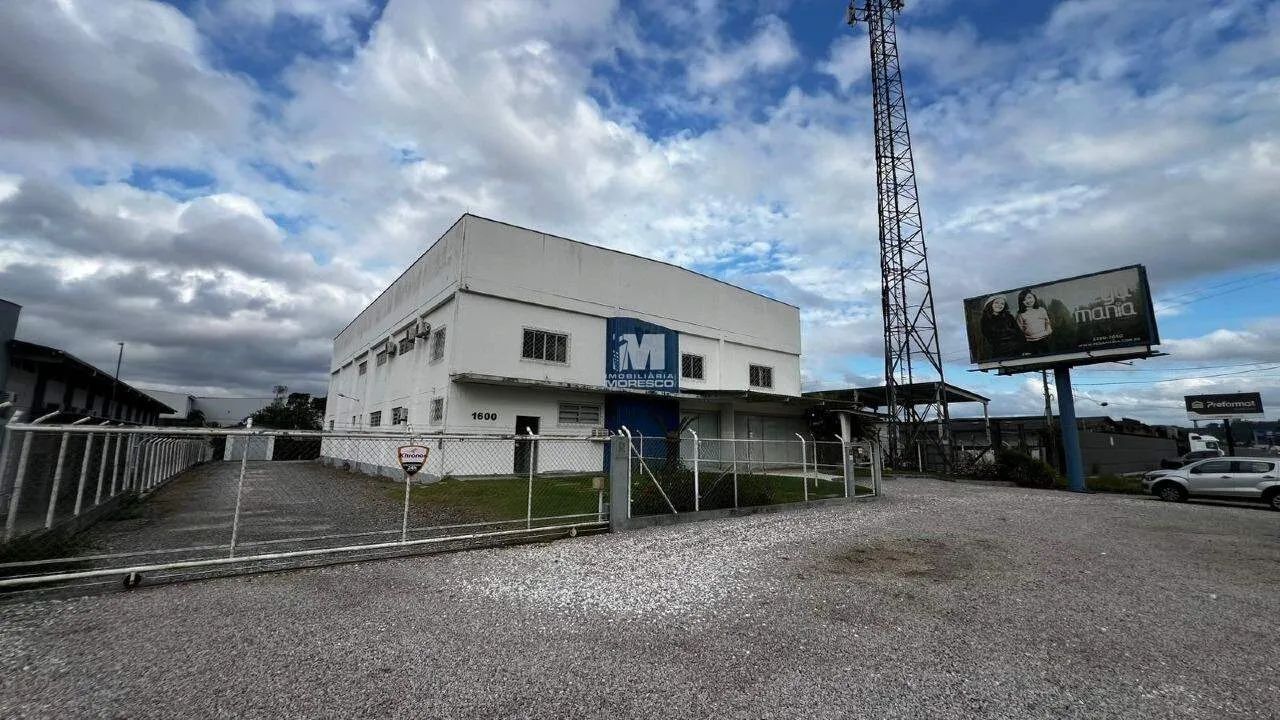 Galpão comercial para locação Bateas!