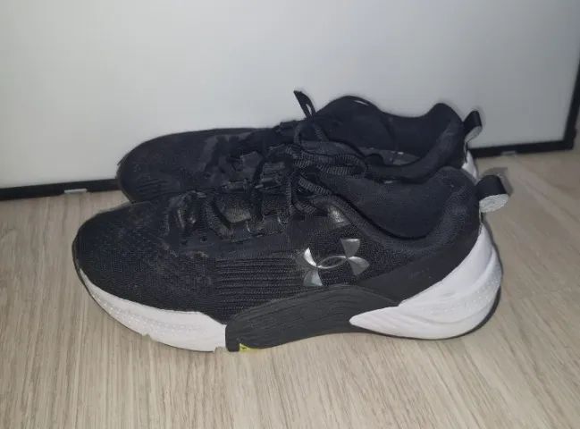 Tênis under armour 