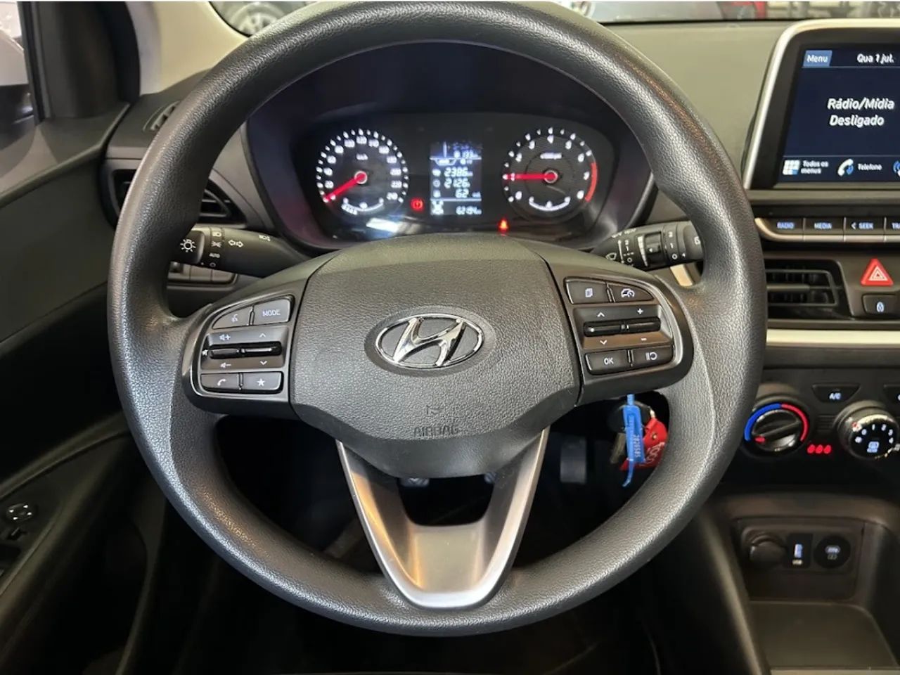 Hyundai HB20 Comfort Plus 1.0 Flex 12V Mec., foto 10 de 16