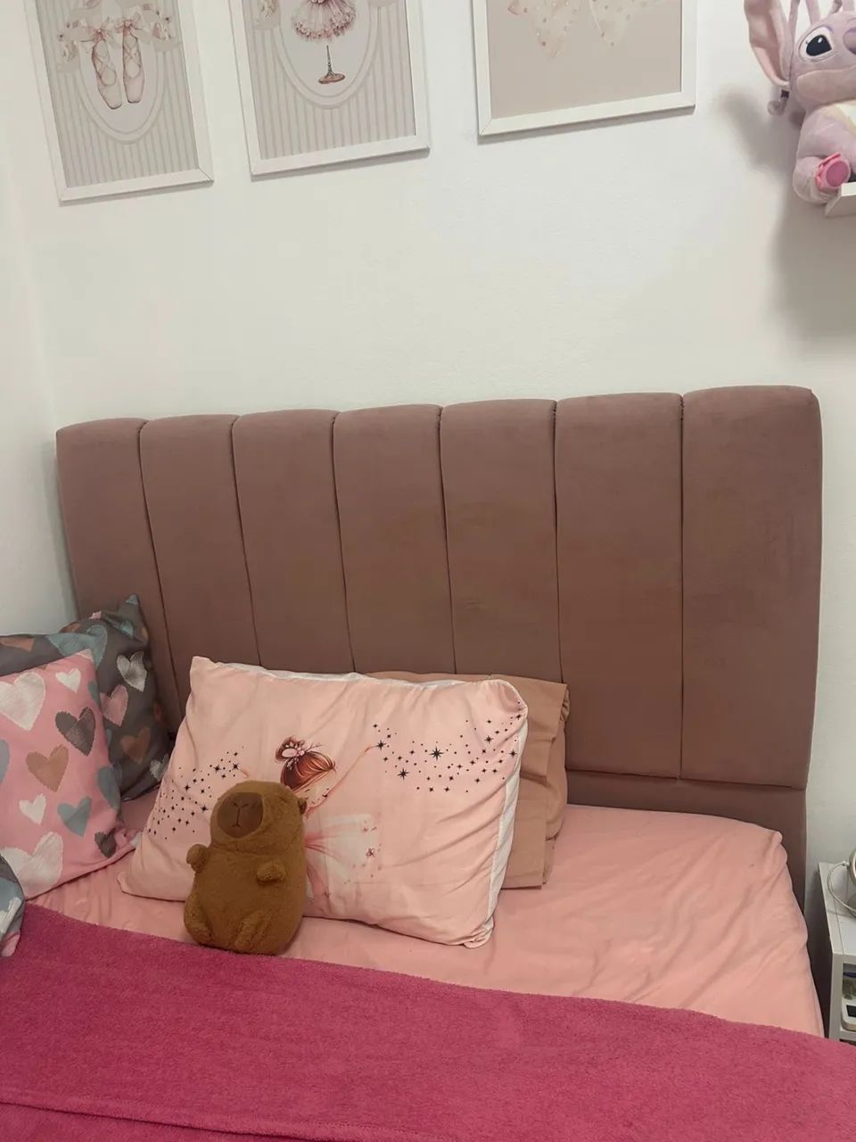Cabeceira rosa de casal. Pouco usada