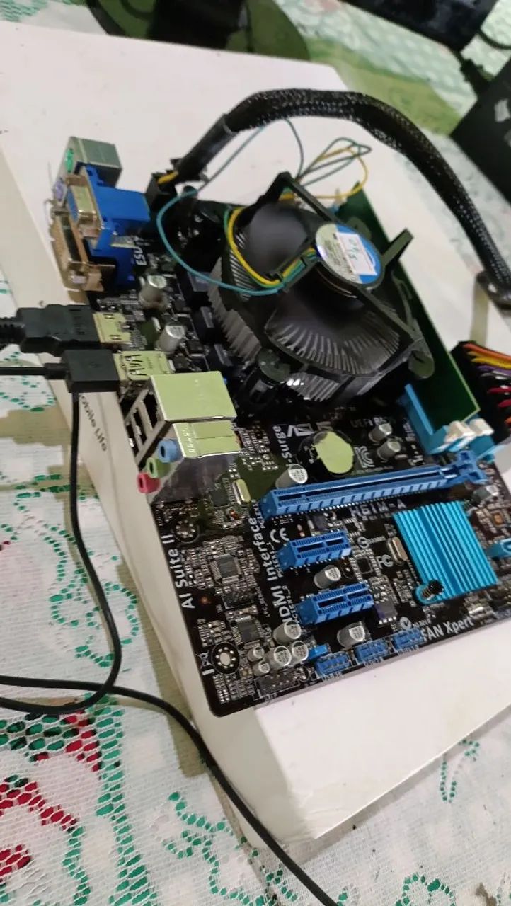 Placa mãe Asus h61m - Foto 3