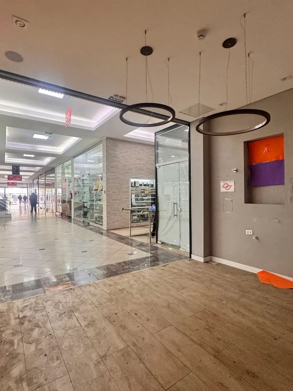 Loja em galeria na Travessa Marechal Deodoro, 976 - Loja   100 m² - Foto 2