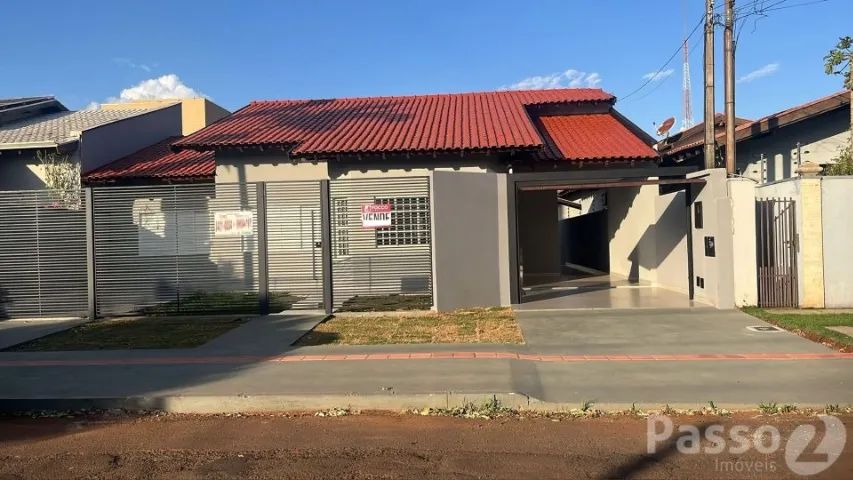 VENDO -  Casa de laje com 3 dormitórios 
