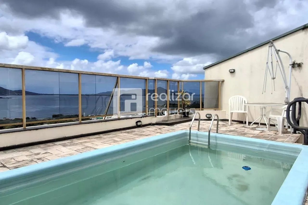 Cobertura Duplex 2 quartos no bairro Estreito - Florianópolis