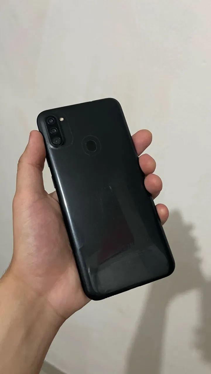 Celular Samsung Galaxy A11 (Usado) - Foto 3