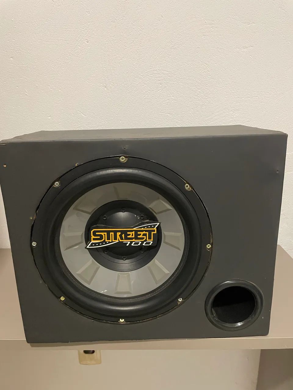 Subwoofer stress 700