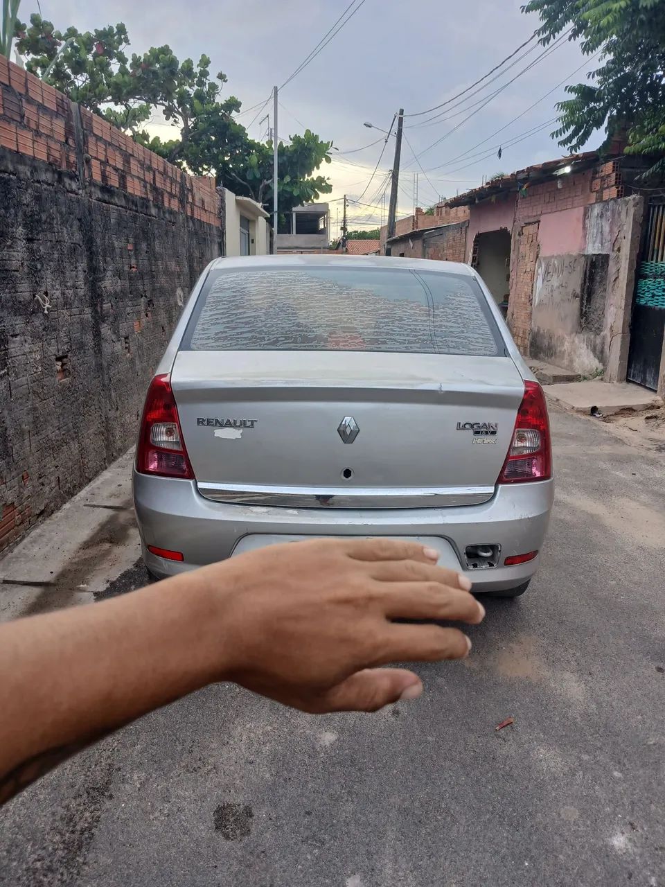 Vende-se carros renault logan 2010 2011 - Foto 2