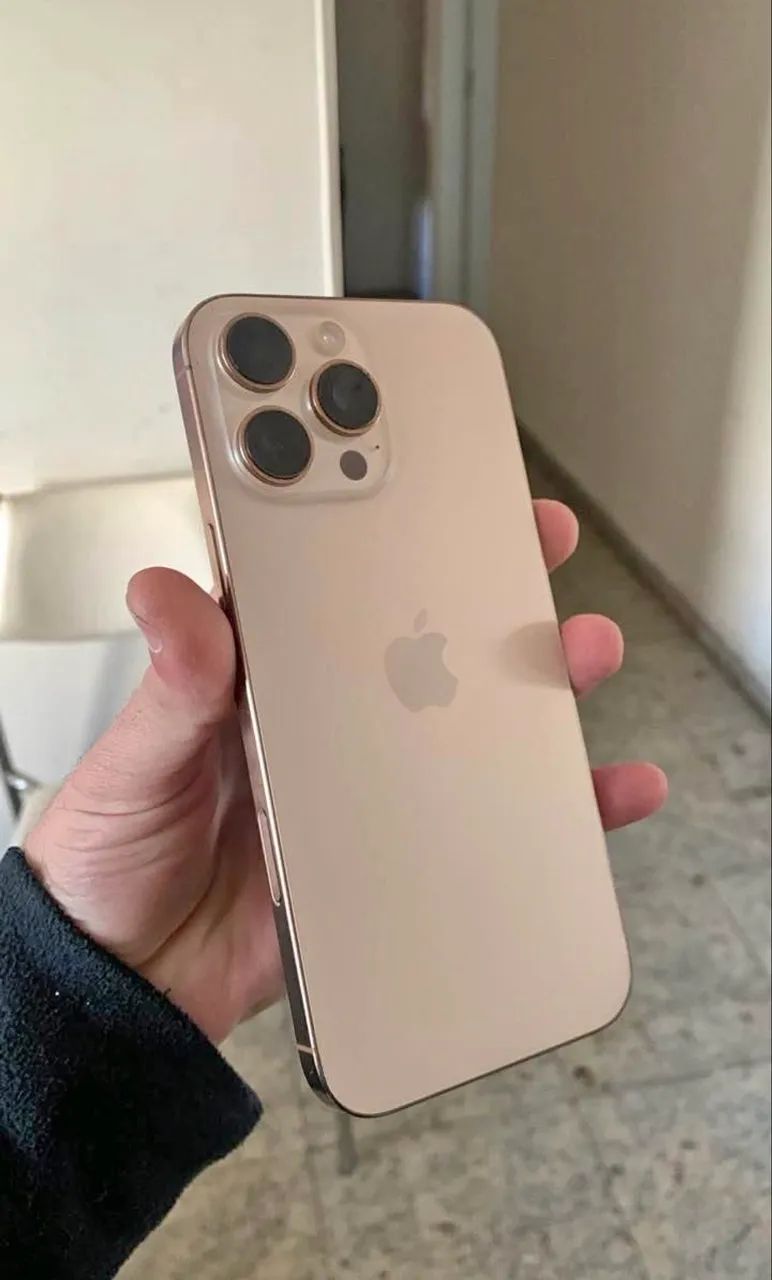 iPhone 16 pro max  - Foto 2