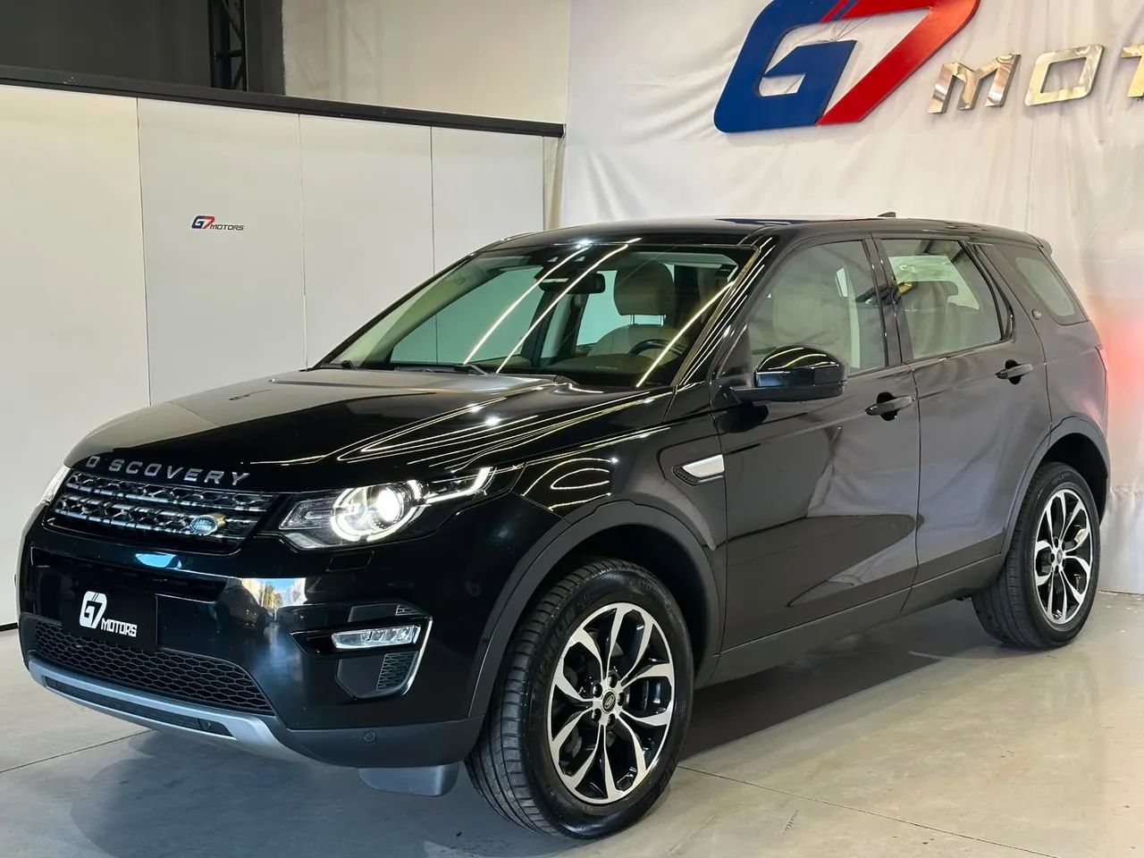 Land Rover Discovery 2019