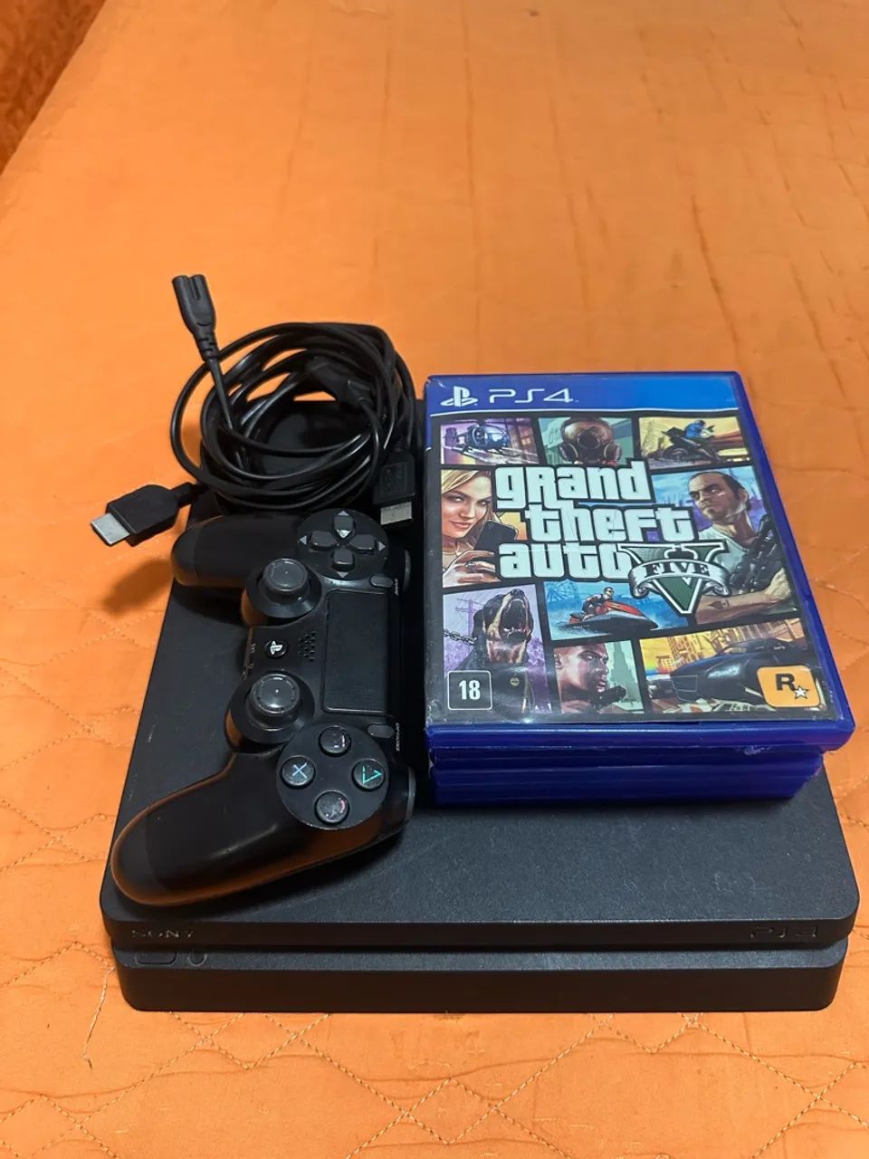 Ps4 slim 1 tera com controle+ 4 Jogos 