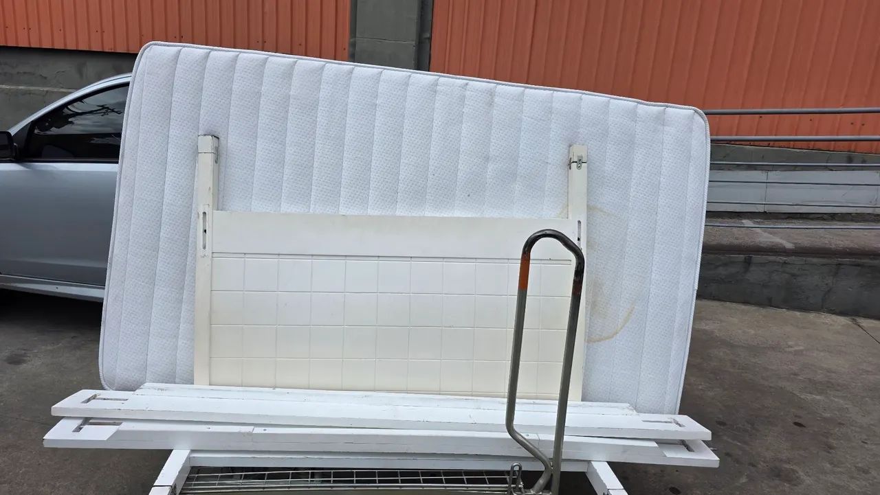 Cama solteirão extra  colchao novo - Foto 3
