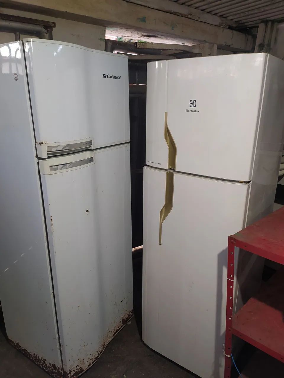 2 Geladeiras com defeito 