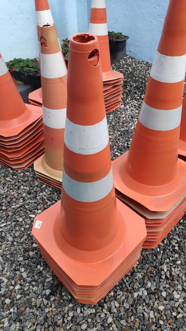 Cones de sinalização - Foto 2