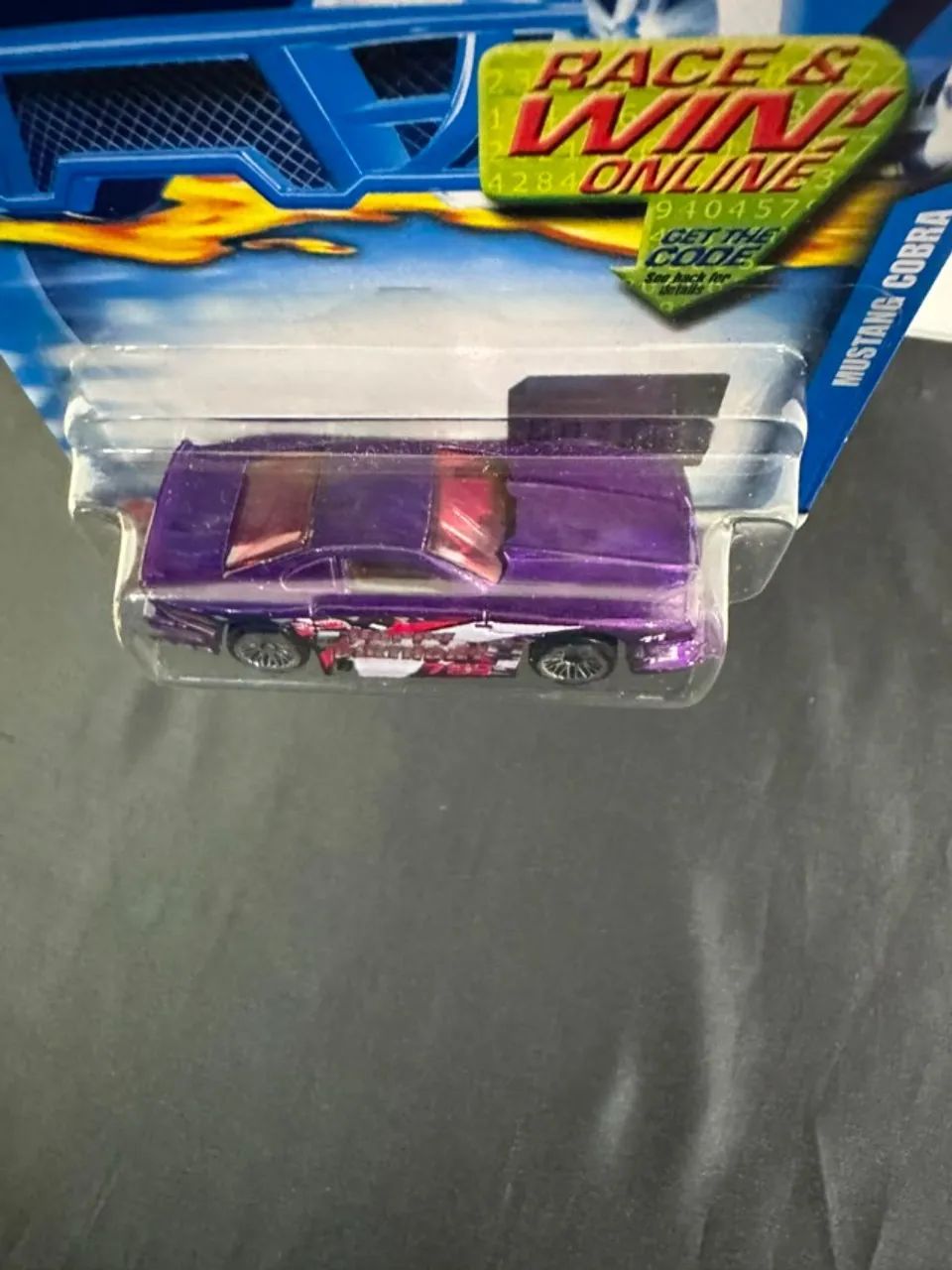 Hot Wheels Mainline Mustang Cobra 217 - Foto 3