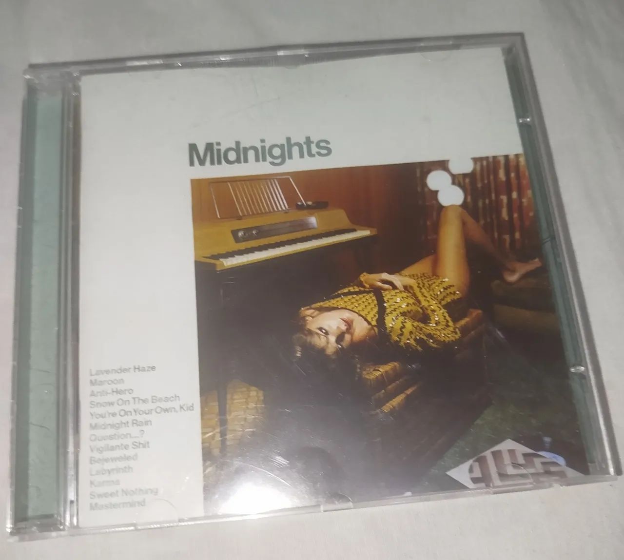 midnights taylor swift jade green version