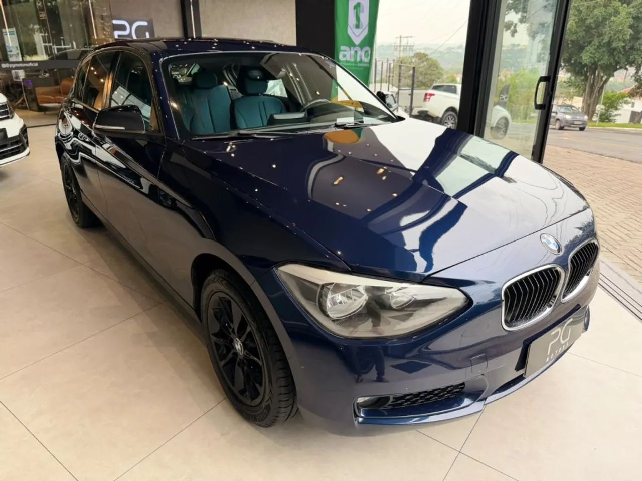 BMW 118I Sport 1.5 TB 12V Aut. 5P 2012