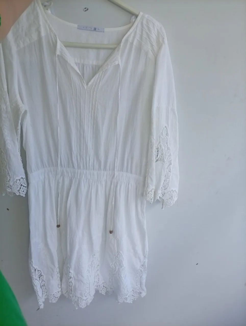 Vestido branco com renda 