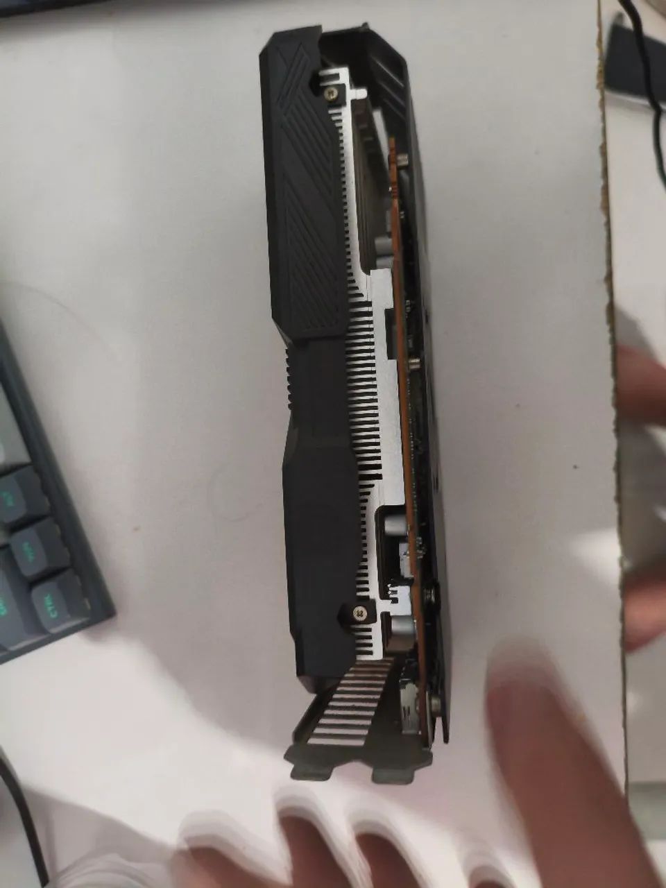 AMD RX 6600M - 8GB VRAM - Foto 5