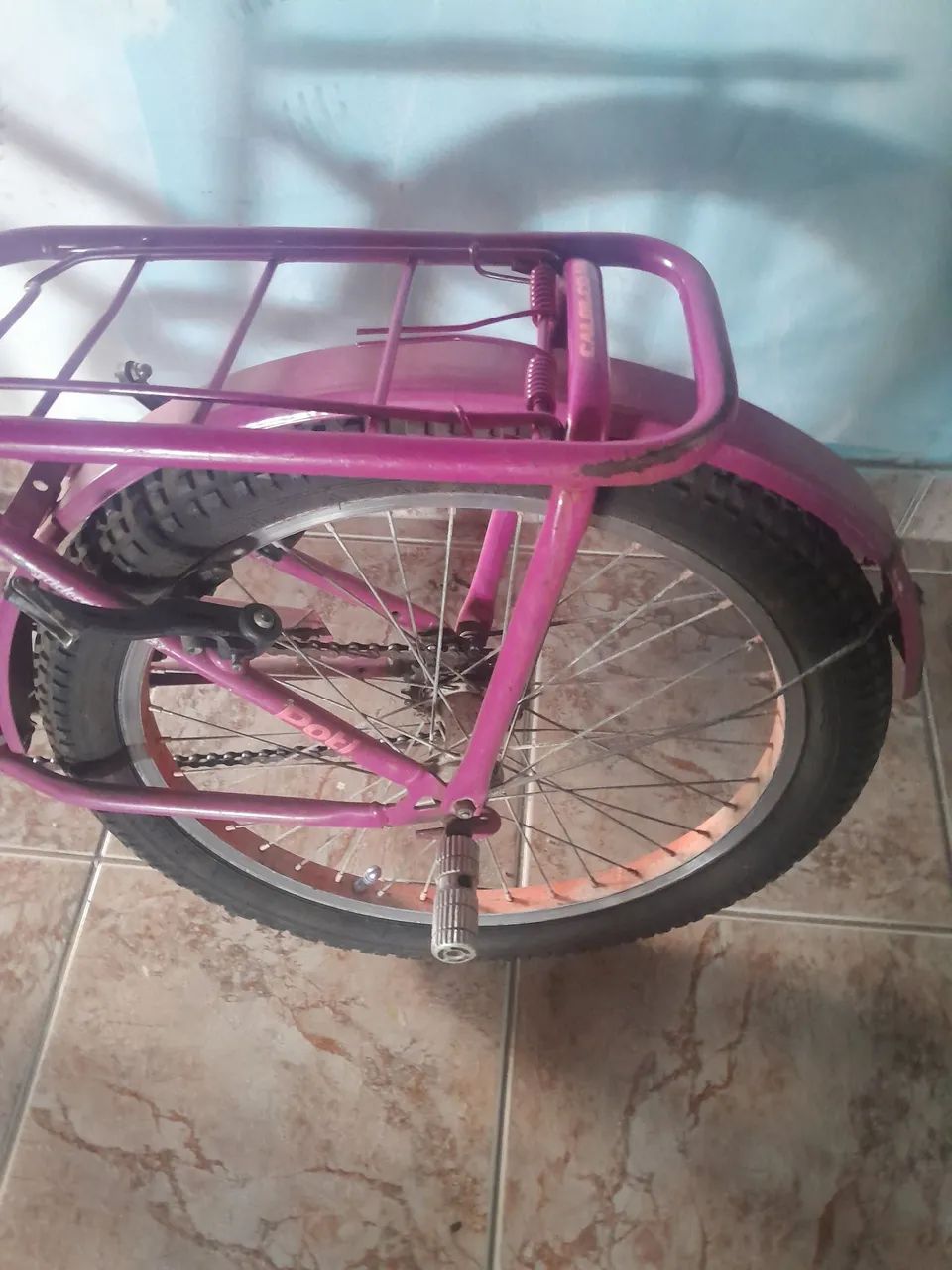 Bicicleta pequena aro 20 - Foto 2