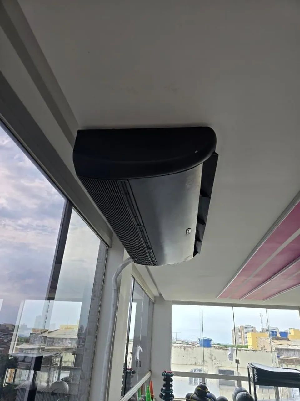 AR CONDICIONADO 60 BTU - Foto 2